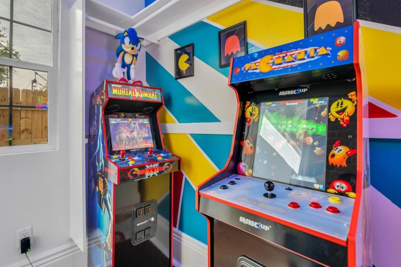 Holiday home 3br Retro Arcade W Games & Pool! New Orleans